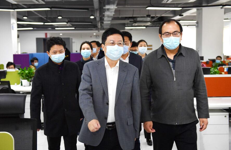 湖南省委常委、長沙市委書記胡衡華到大唐先一科技公司調(diào)研