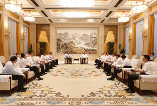 湖北省委書記應(yīng)勇、省長(zhǎng)王曉東會(huì)見國(guó)家電網(wǎng)董事長(zhǎng)、黨組書記毛偉明