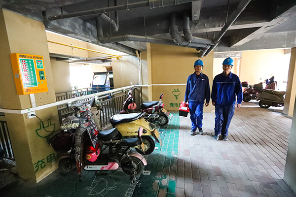 “小電驢”充電更安全了！寧?？h24393個(gè)充電接口完成升級改造