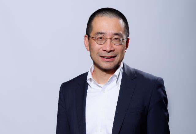 施耐德電氣全球執(zhí)行副總裁、中國區(qū)總裁尹正：提升能源效率助力實(shí)現(xiàn)碳中和