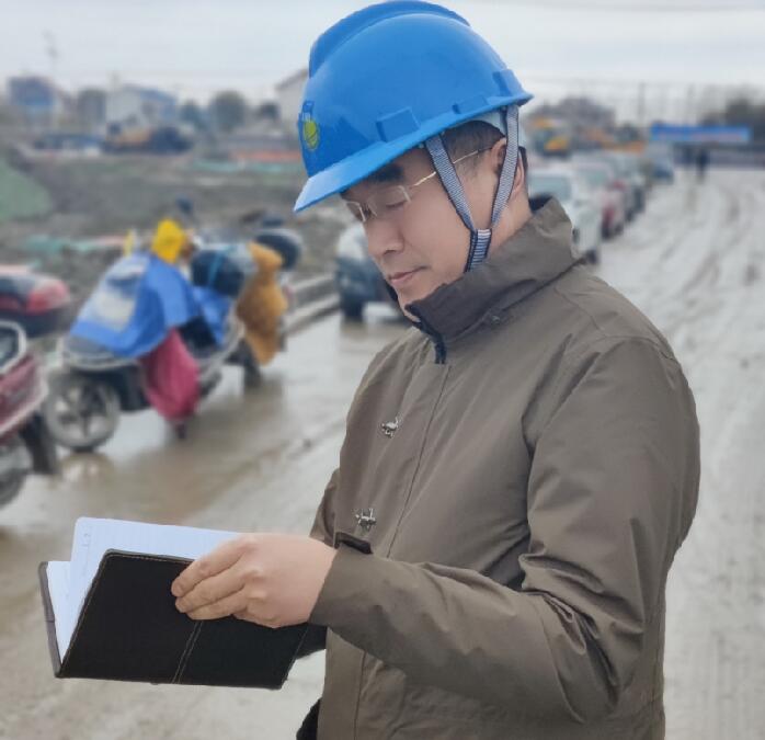 在電力線路設(shè)計(jì)的道路上精彩前行——記如東永晟實(shí)業(yè)有限公司電力線路設(shè)計(jì)組組長(zhǎng)、電力工程技術(shù)工程師汪建軍