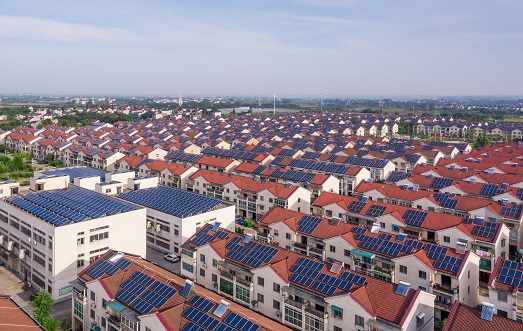 【兩會】南存輝委員：建議戶用光伏電力納入綠電、綠證、碳排放權交易市場