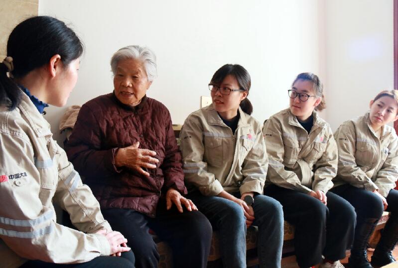 別樣?jì)D女節(jié)，溫暖老人心