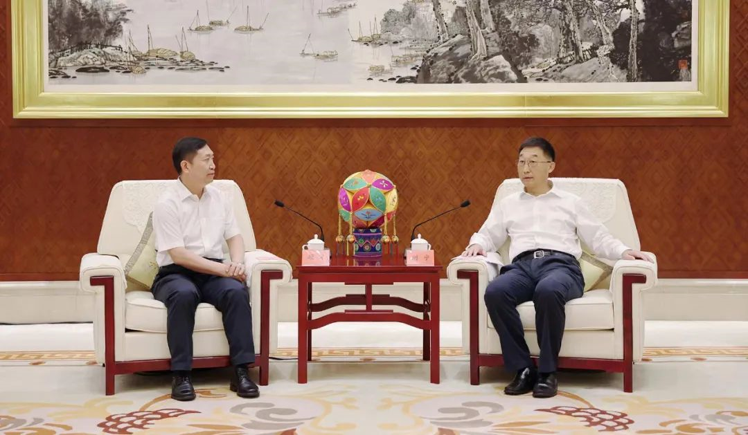 中核集團總經(jīng)理、黨組副書記顧軍拜會廣西壯族自治區(qū)黨委書記劉寧