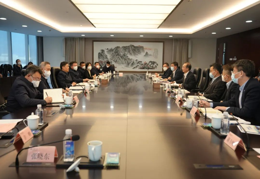 華電集團(tuán)黨組書記、董事長(zhǎng)江毅會(huì)見(jiàn)東方電氣黨組書記、董事長(zhǎng)俞培根