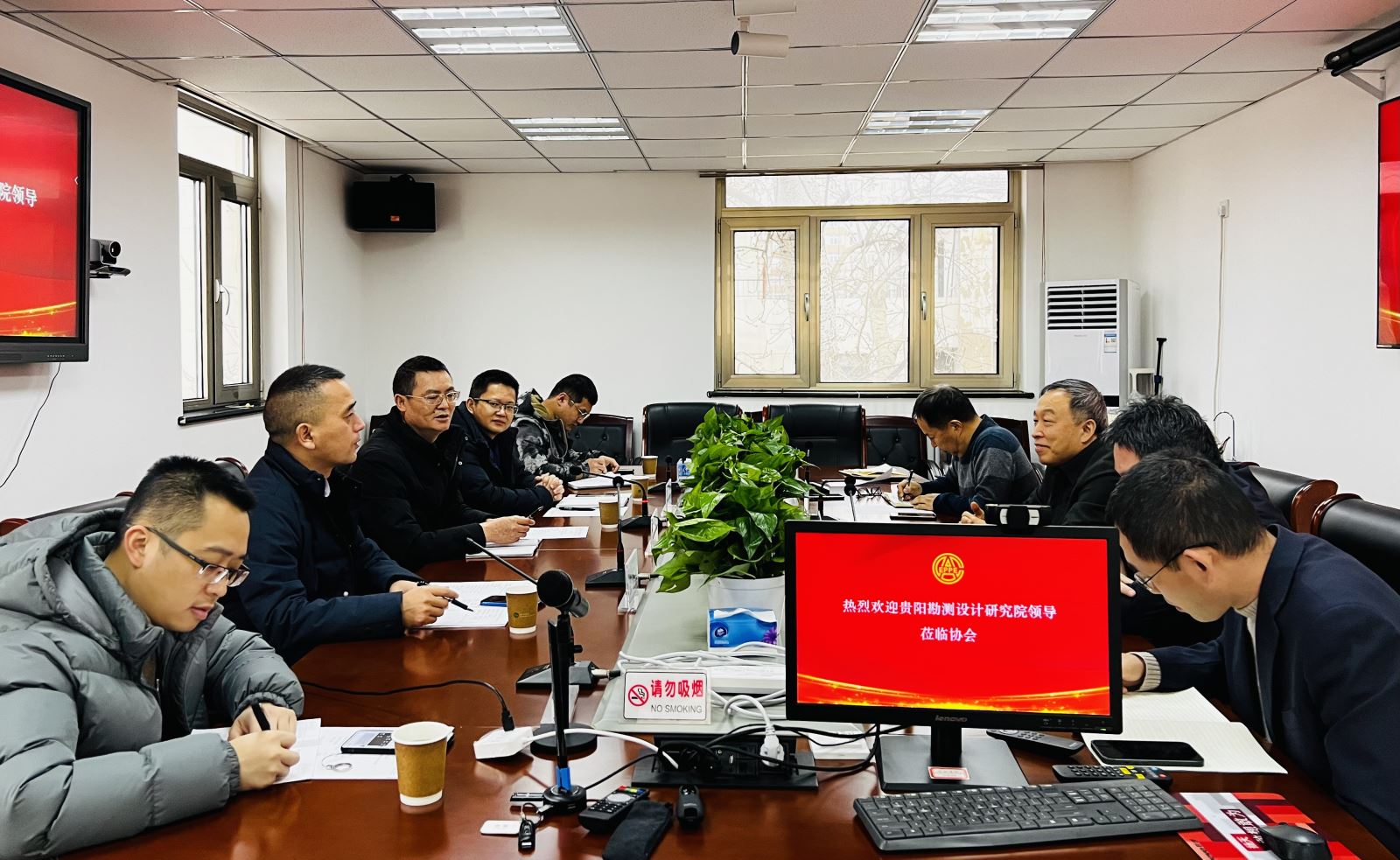 中國電力規(guī)劃設計協(xié)會李愛民與中國電建貴陽院、國網(wǎng)江蘇電力設計咨詢公司領(lǐng)導座談交流