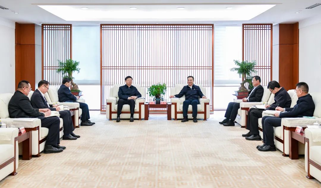 大唐集團(tuán)有限公司黨組書記、董事長鄒磊會(huì)見吉林省委常委、省委秘書長李偉