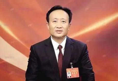 衣立東任國網(wǎng)四川省電力公司董事長、黨委書記