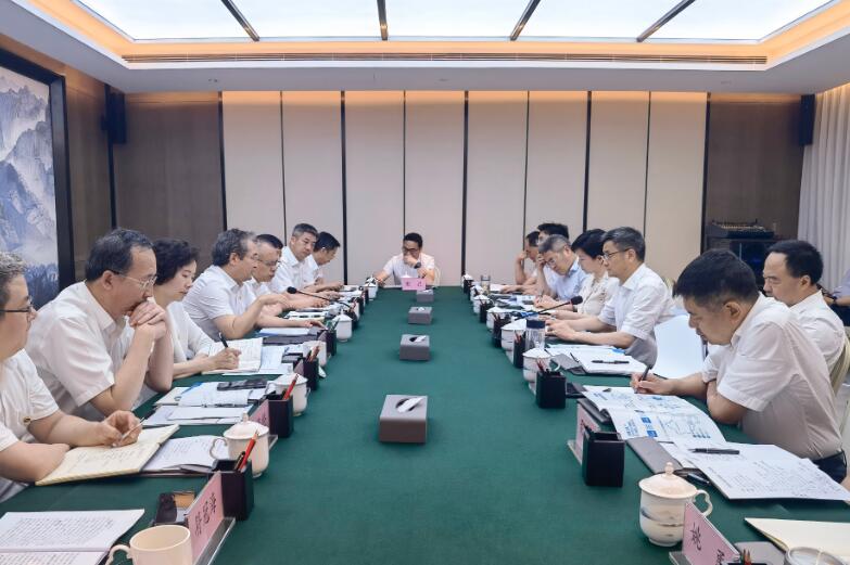 中國能建副總經(jīng)理吳云與襄陽市委副書記、市長王太暉會談