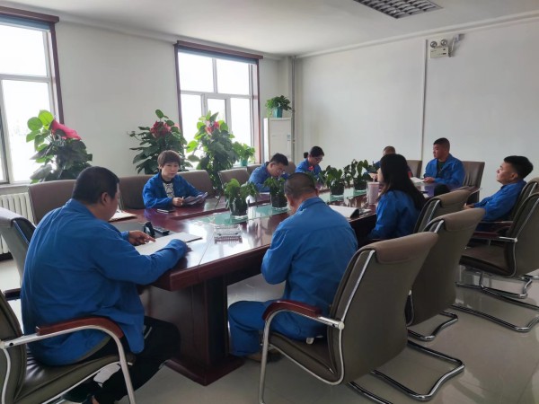烏海市千里山供電公司：學好政務處分法，增強履職盡責能力