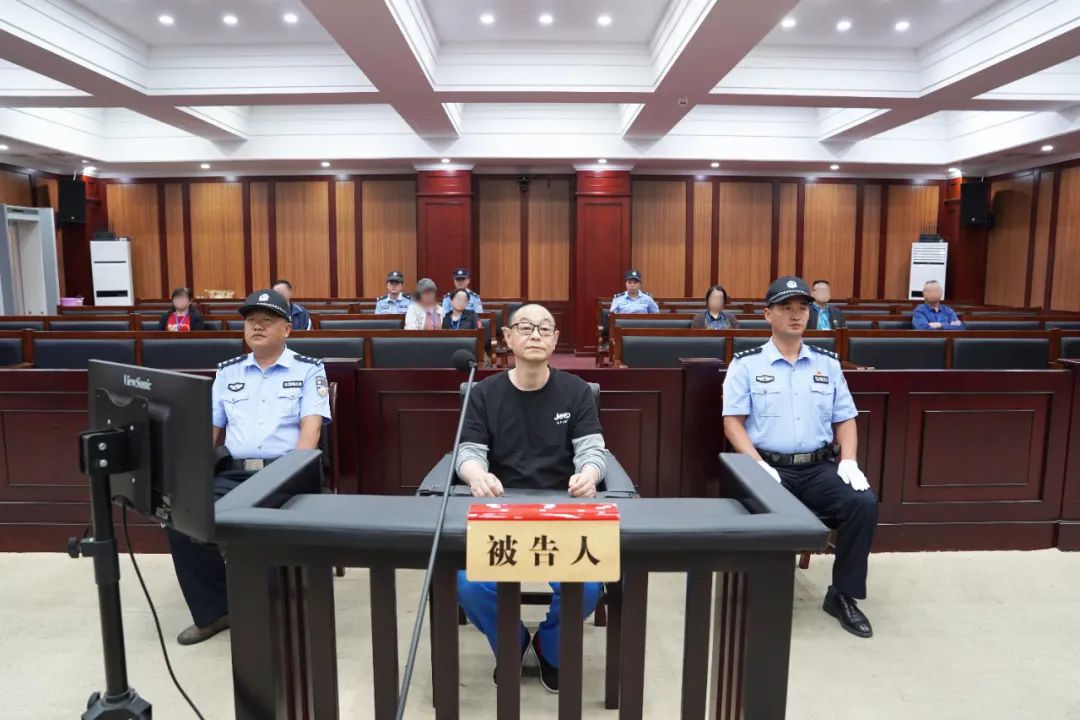 貴州電網(wǎng)有限責(zé)任公司原黨委委員、工會(huì)主席張帆受賄案一審宣判