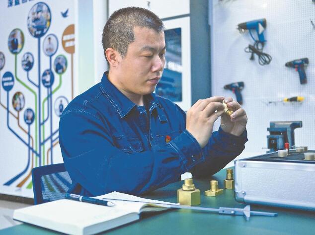何龍：扎根北疆9年，他找到了自己的位置