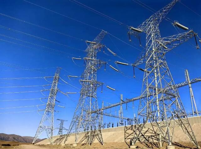 青?，敔枔跛娬?30千伏輸電線路全面竣工