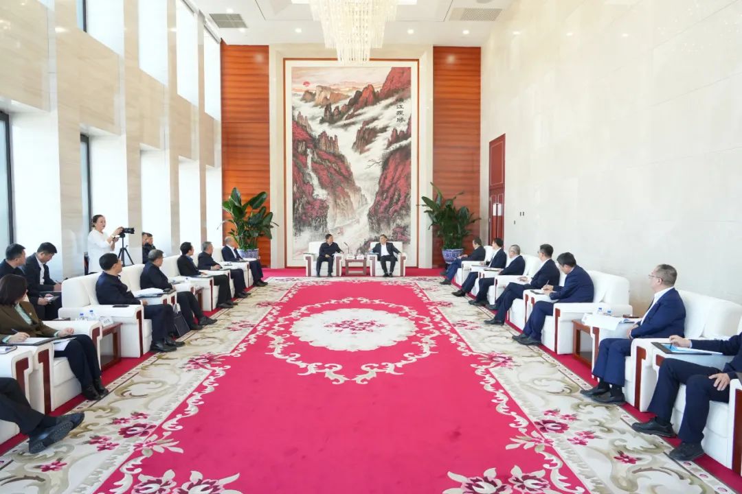 中國能建黨委書記、董事長宋海良與吉林省副省長李國強(qiáng)會(huì)談