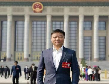 【兩會(huì)好聲音】全國(guó)人大代表、小鵬汽車董事長(zhǎng)何小鵬：探索限定場(chǎng)景無人駕駛法規(guī)，助力車網(wǎng)融合和低空經(jīng)濟(jì)騰飛