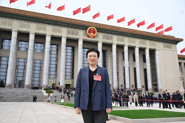 全國(guó)人大代表、上汽集團(tuán)零束科技黨委副書記劉懿艷：建議加大中國(guó)智能電動(dòng)汽車技術(shù)出海專利保護(hù)力度