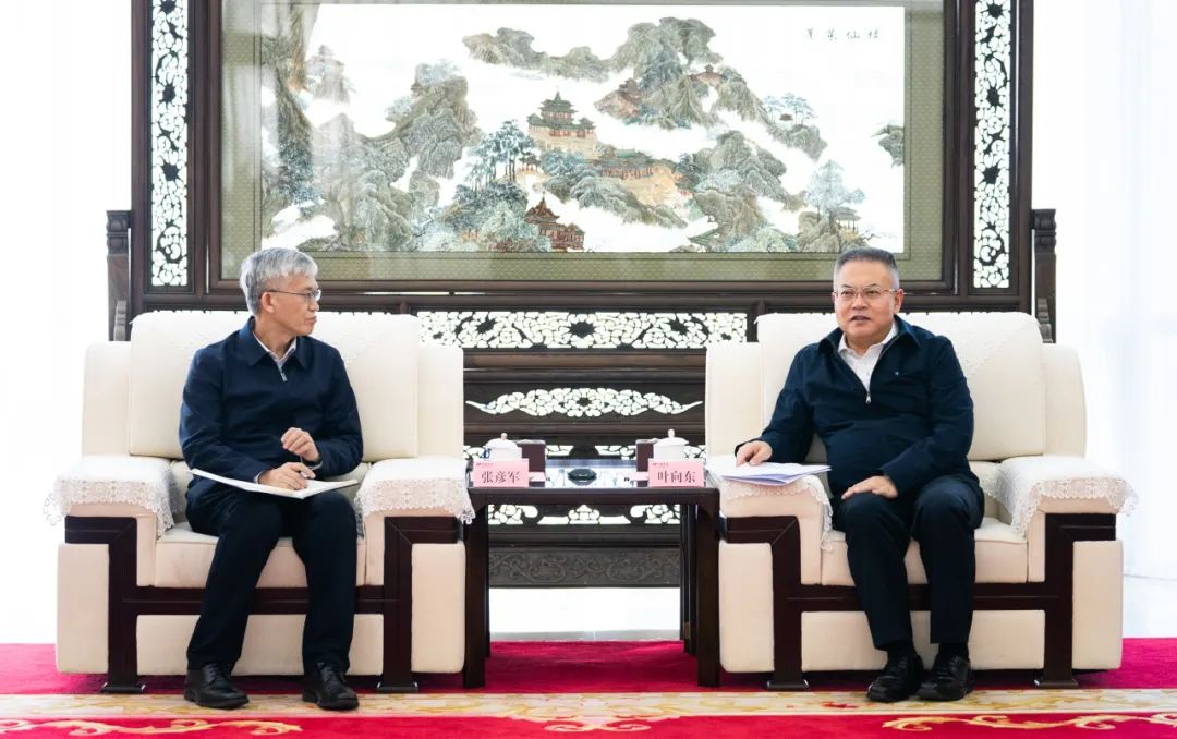 華電集團(tuán)黨組副書記、董事、總經(jīng)理葉向東會(huì)見東方電氣董事、總經(jīng)理、黨組副書記張彥軍