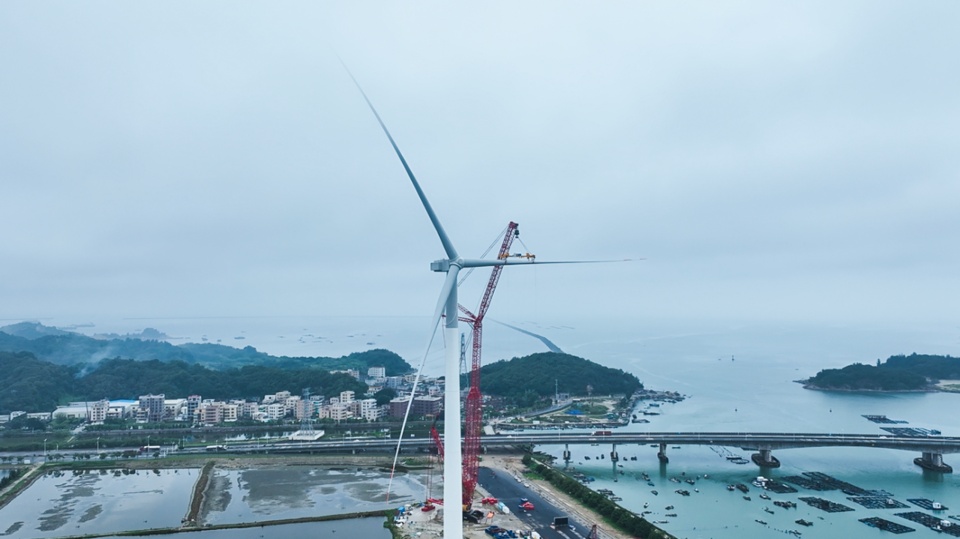 全球最大功率海上風(fēng)電機(jī)組，每轉(zhuǎn)一圈可產(chǎn)生38度電