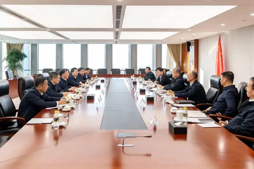 國(guó)家能源集團(tuán)黨組書記、董事長(zhǎng)劉國(guó)躍與中國(guó)大唐黨組副書記、總經(jīng)理張傳江會(huì)談