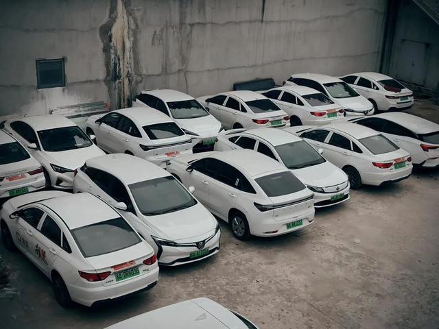 新能源網(wǎng)約車頻遭“拒?！保耙浑U(xiǎn)難求”難在哪?