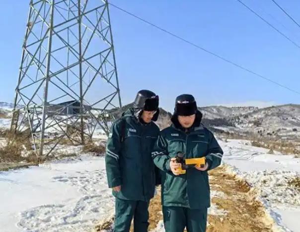 國(guó)網(wǎng)煙臺(tái)供電公司強(qiáng)化輸電線(xiàn)路巡視保障春節(jié)可靠供