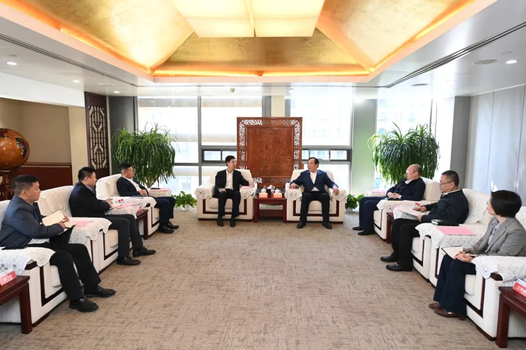 大唐國際黨委書記、董事長李凱會見中建五局黨委書記、董事長田衛(wèi)國